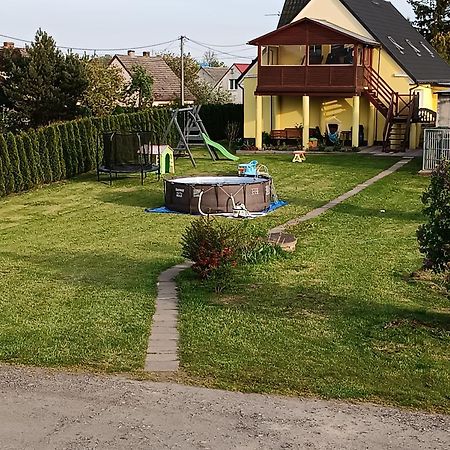 Dobre Wakacje, 8 Km Od Mielna I Od Koszalina Bedzino Bagian luar foto
