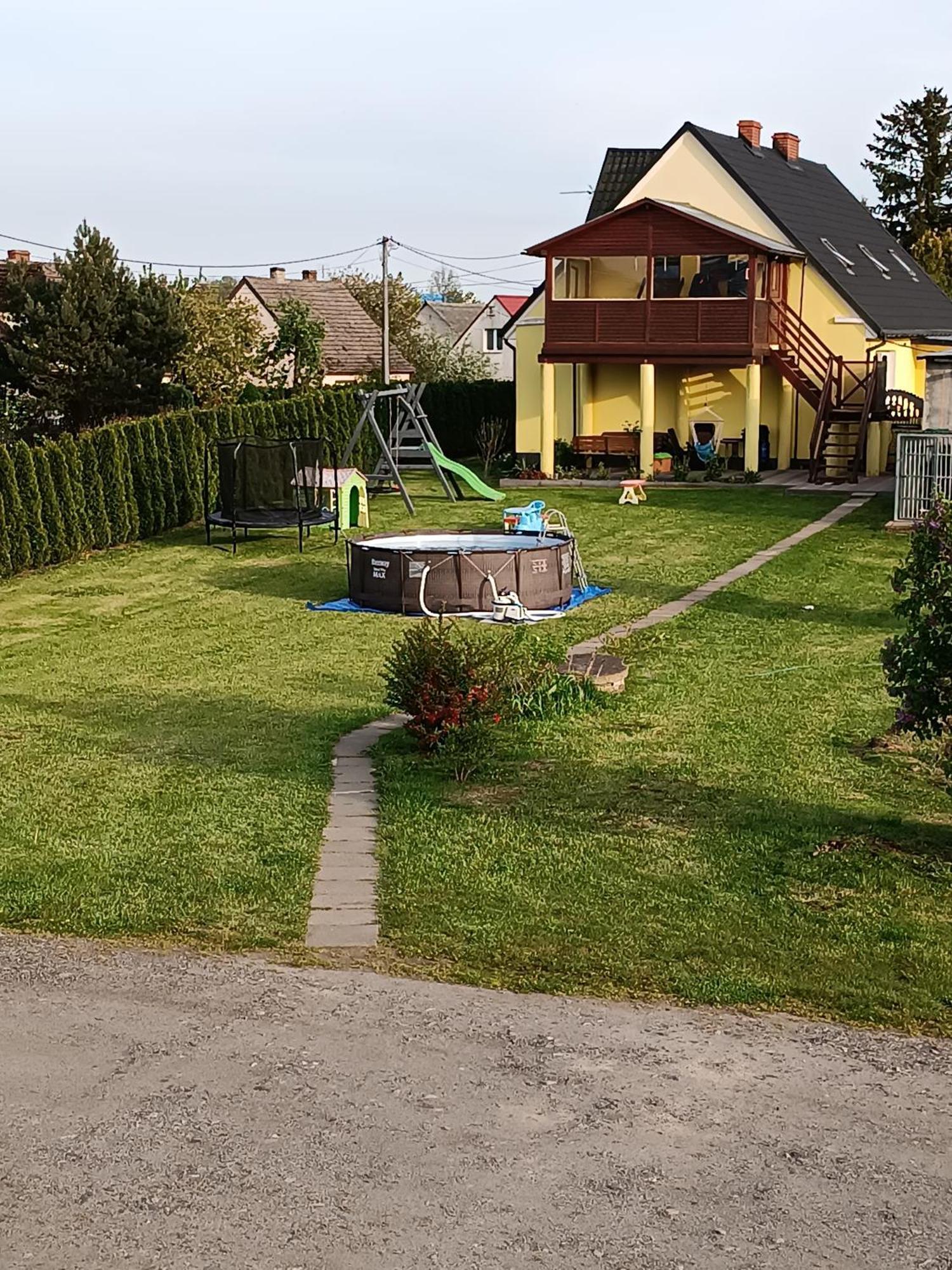 Dobre Wakacje, 8 Km Od Mielna I Od Koszalina Bedzino Bagian luar foto